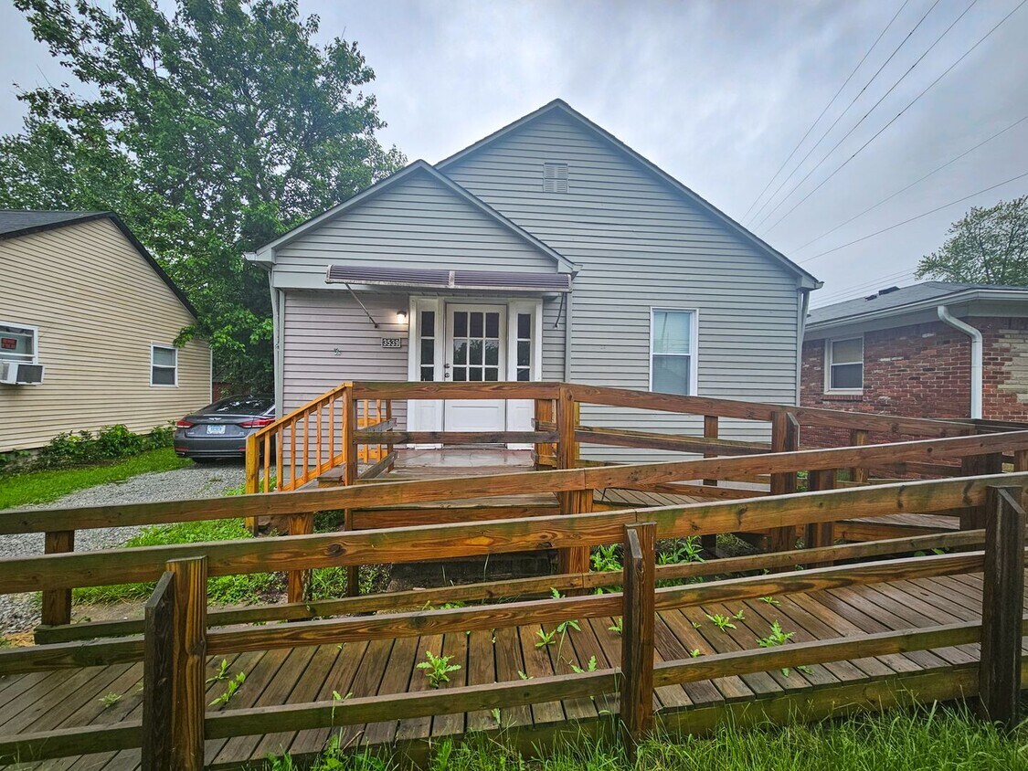 Foto principal - 3539 Prospect St