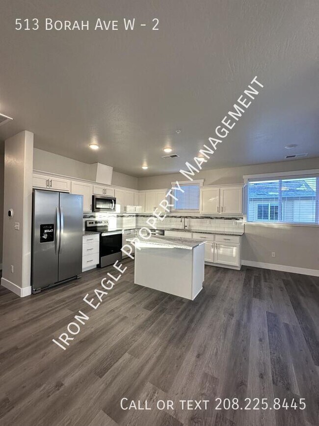 Building Photo - 513 Borah Ave W