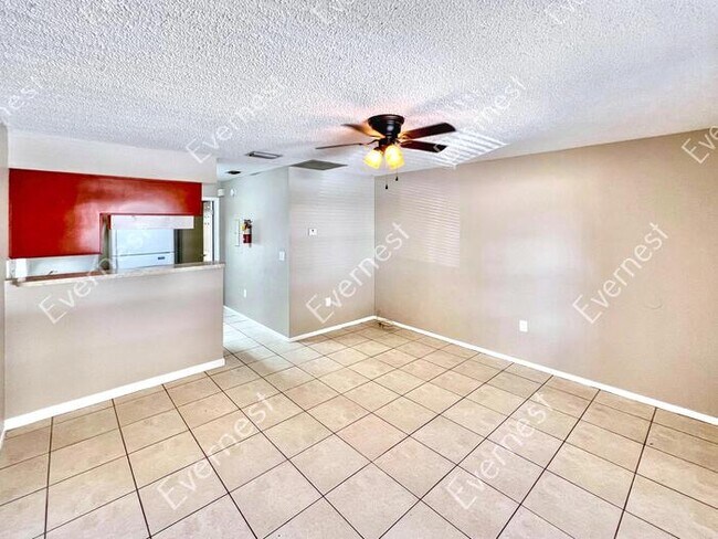 Foto del edificio - 1063 Spirit Lake Rd