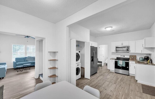 Foto del edificio - 1512 Pender St