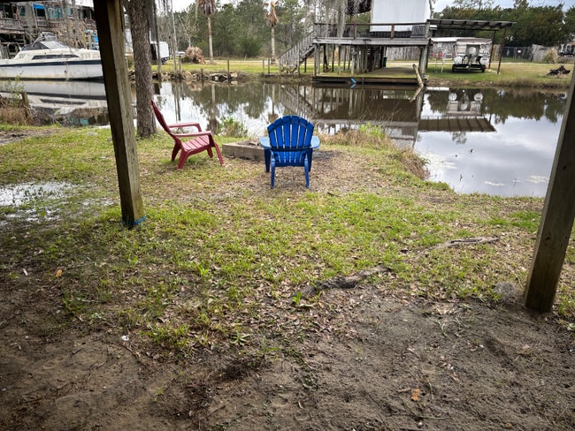 Building Photo - 4099 Shark St