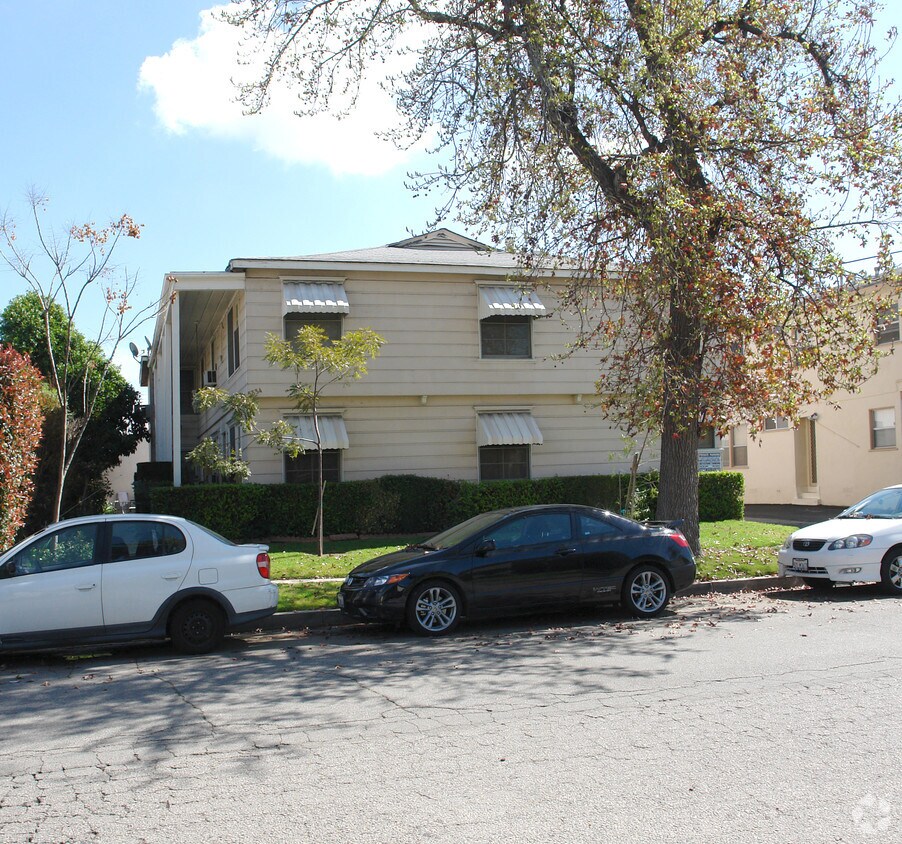 Building Photo - 5334 Vantage Ave