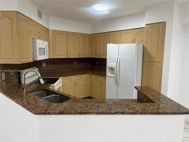 Foto del edificio - 4681 NW 9th St