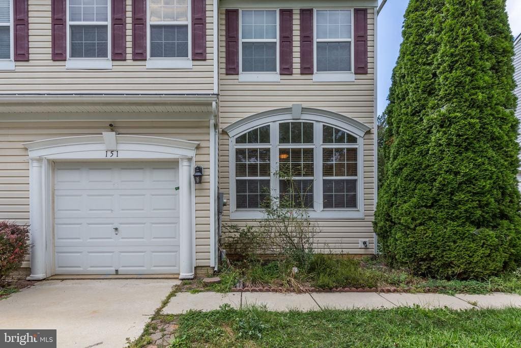 Primary Photo - 151 Brynwood St