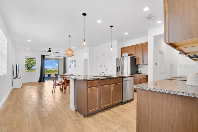 Building Photo - 3280 Canna Lily Pl