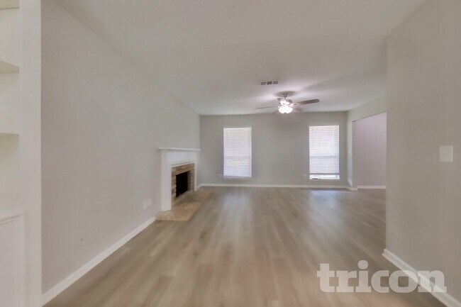 Foto del edificio - 2610 Townhall Ln