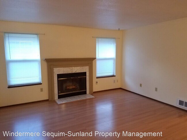 Building Photo - 3 br, 2 bath House - 320 Matriotti