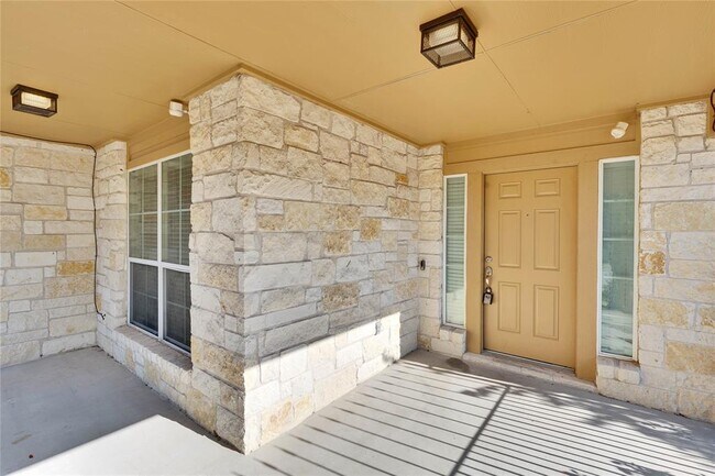 Foto del edificio - 600 Lakemont Dr