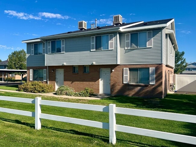 Building Photo - 2676 Ridgeland Park Dr