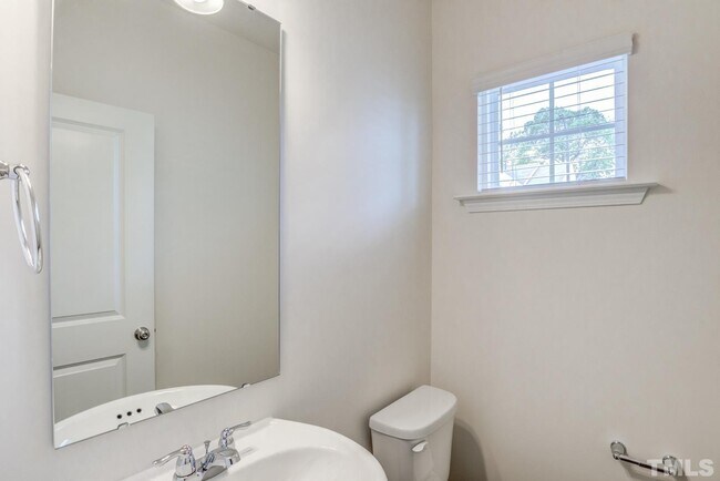 Foto del edificio - 1012 Felman Rd