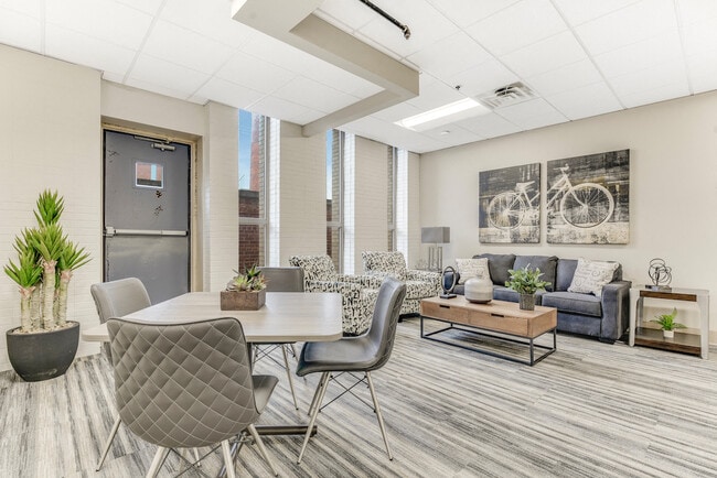 Building Photo - Academy at Drexel