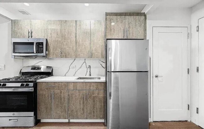 Foto del edificio - 0 bedroom in JACKSON HEIGHTS NY 11372