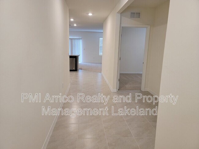 Building Photo - 451 Boardwalk Ave
