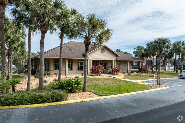 Casa club y oficina de arrendamiento - VICTORIA GARDENS APARTMENTS