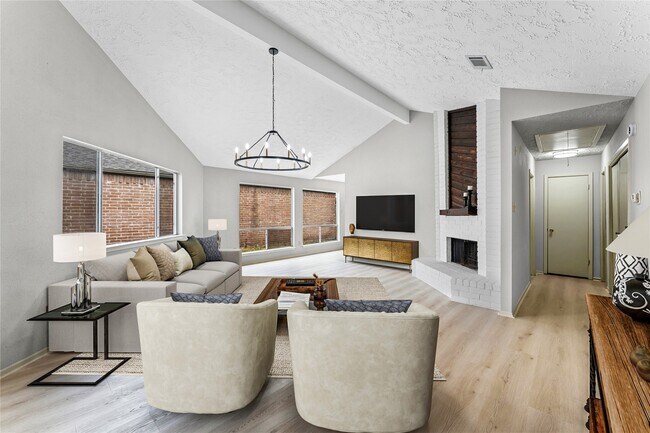 Foto del edificio - 16218 Olive Glen Dr