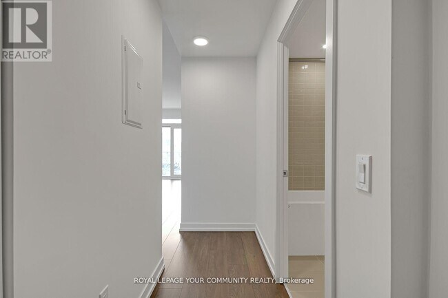 Photo du bâtiment - 150-150 Logan Ave
