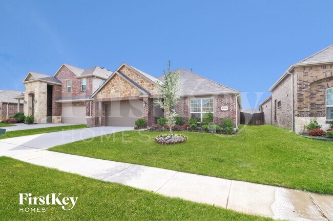 Foto del edificio - 4325 Bayport Dr