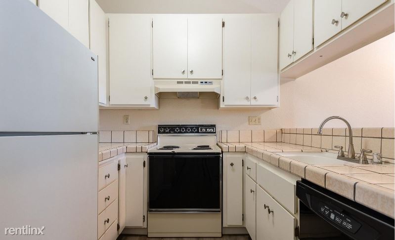 Foto principal - 2 br, 2 bath Townhome - 101 E Rittenhouse St