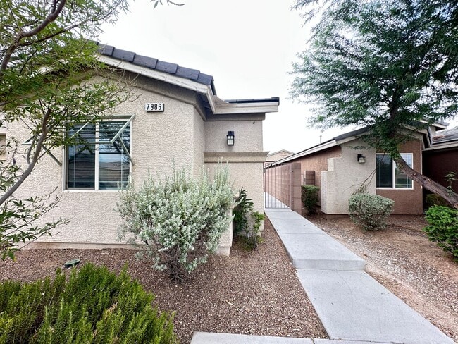 Building Photo - Spring Valley & Single Story