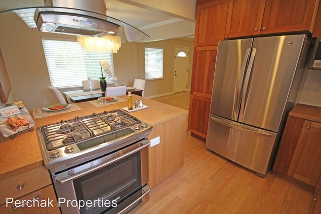 Building Photo - 3 br, 2 bath House - 2741 Atlantic Street