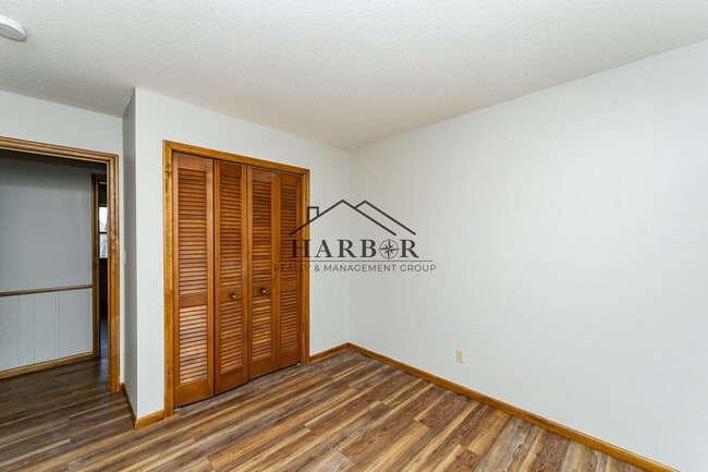 Building Photo - 3504 Ogden Ct NE
