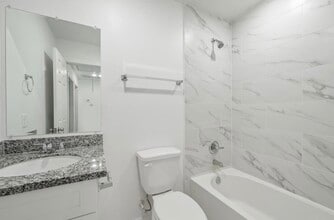 Building Photo - 7804 Crestview Dr