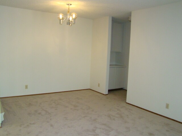 Building Photo - 1055 N Capitol Ave