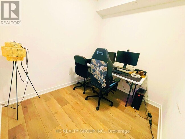 Building Photo - 38 Honeycrisp Cres