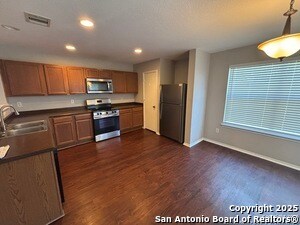 Foto del edificio - 11039 Barclay Point