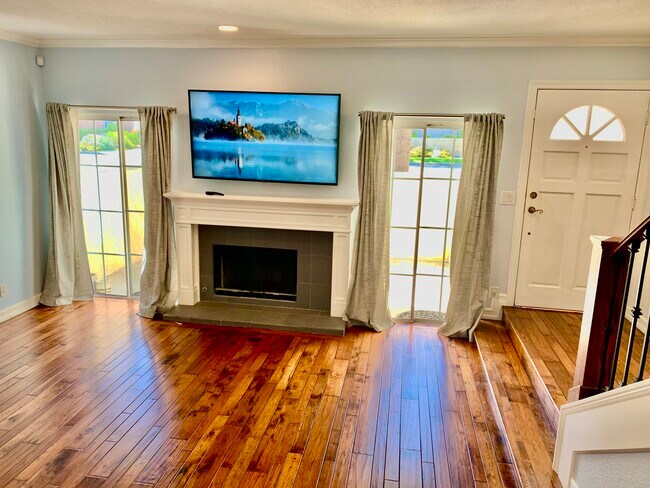 Living room facing front, w/out furniture - 4444 Moorpark Way