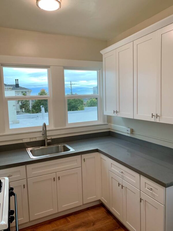 Primary Photo - 1732 6th Ave