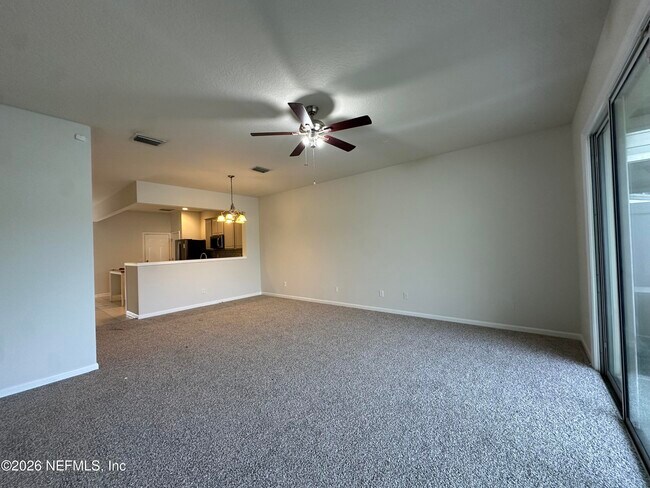Building Photo - 7034 Roundleaf Dr