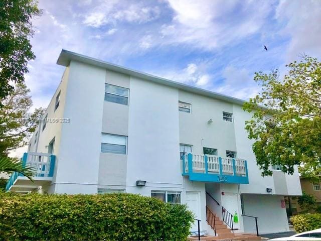 Primary Photo - 7820 NE Bayshore Ct