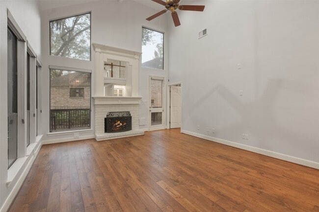 Foto del edificio - 12859 Kingsbridge Ln