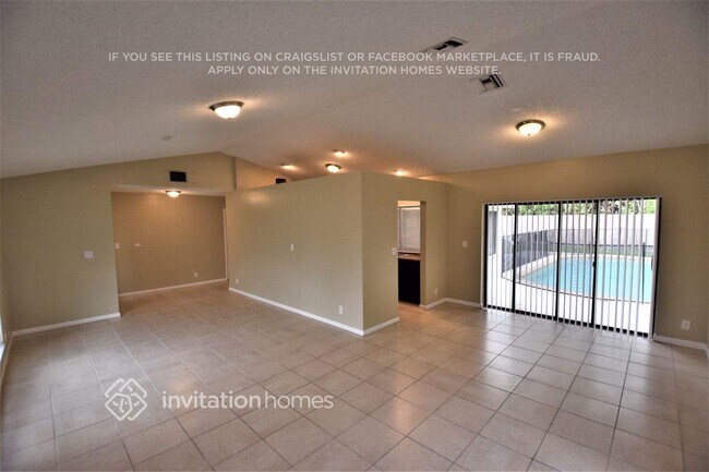 Foto del edificio - 7195 NW 5th Ave