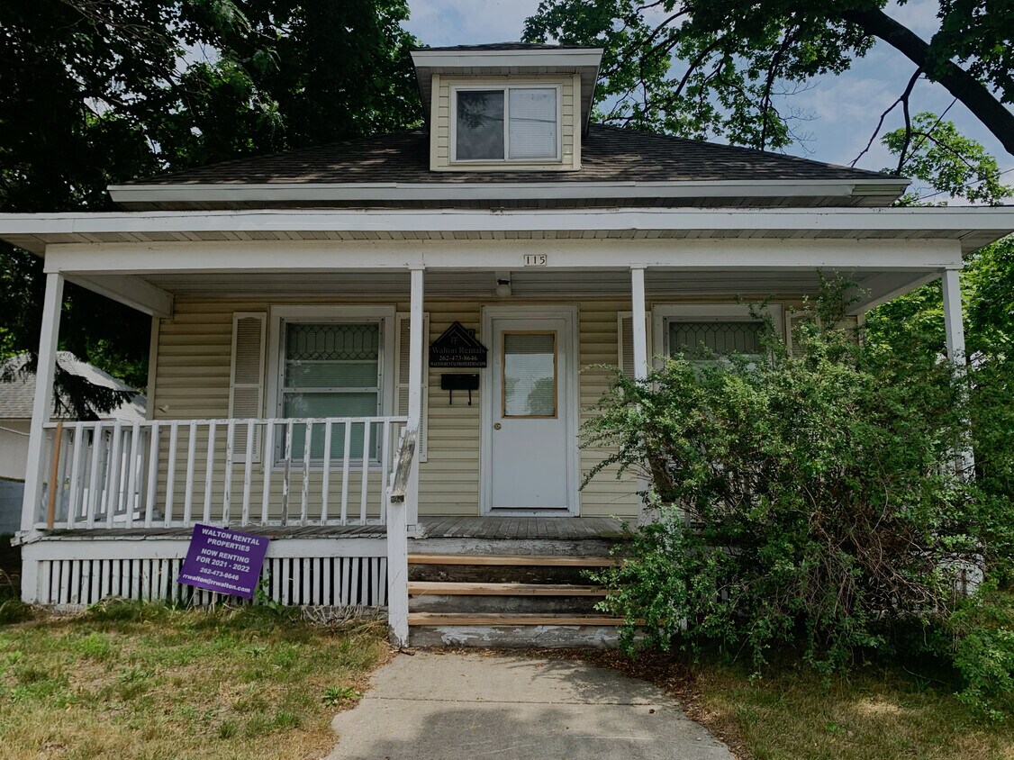 115 N Jefferson St, Whitewater, WI 53190 House Rental in Whitewater