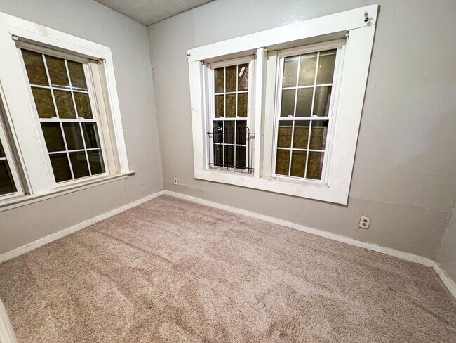 Foto del edificio - 3 Bedroom / 1 bath home, move in Ready!