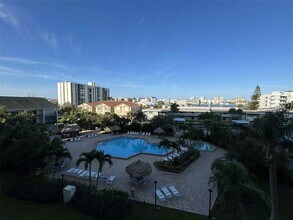 Building Photo - 400 Island Way