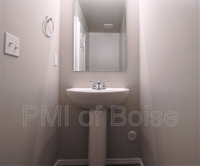 Foto del edificio - 13555 Palm Beach Dr