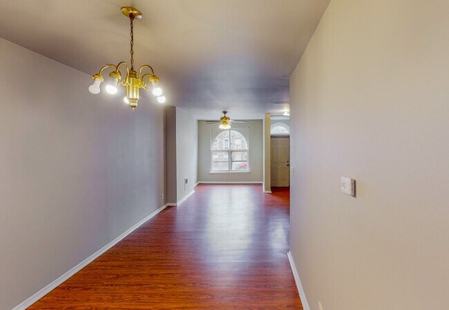 Building Photo - 2429 Druid Hill Ave