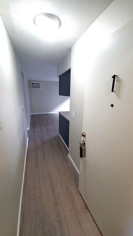 Foto del edificio - 74 Northwood Dr