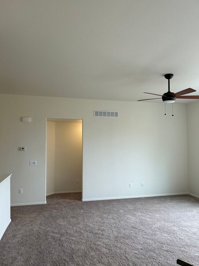 Building Photo - 3 bedroom, 2 Bath Ranch style home!
