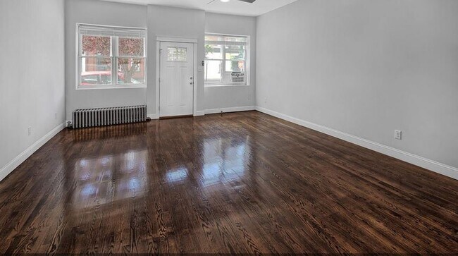 Foto del edificio - 3845 Terrace St