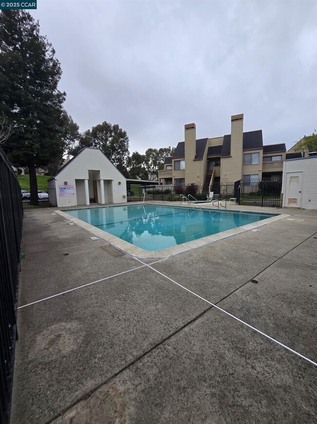 Building Photo - 2744 East Ct