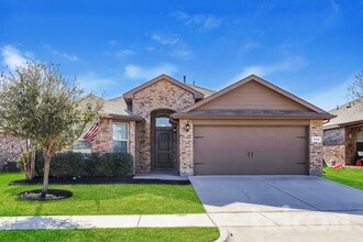 Building Photo - 728 Wylie St