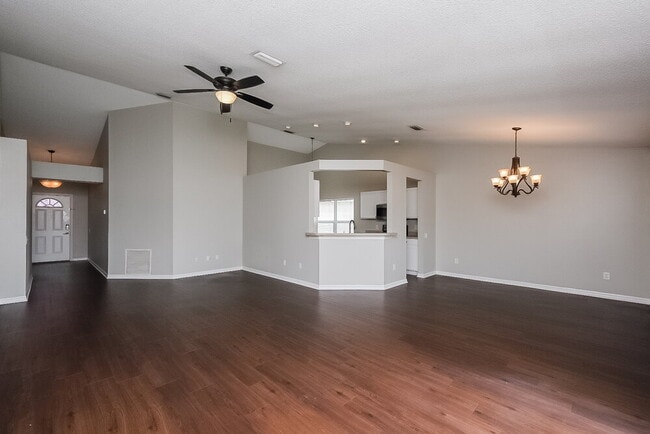 Foto del edificio - 11351 Calgary Cir