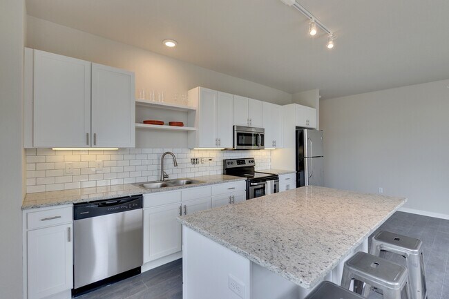 Building Photo - 4101 W 31st St