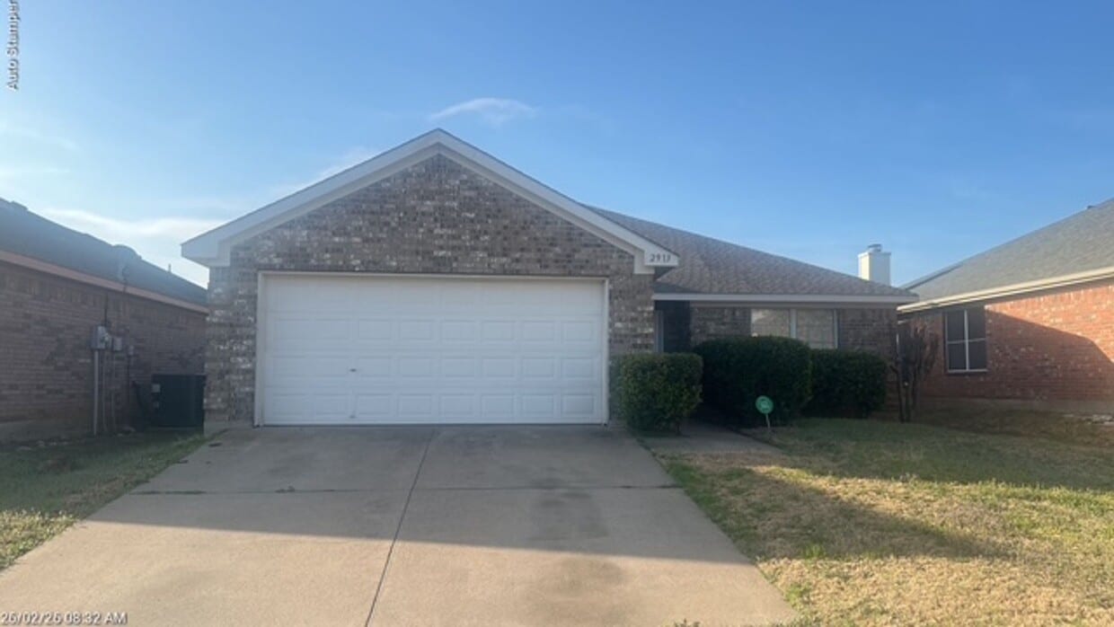 Photo - 2913 Vicksburg Lane 76133