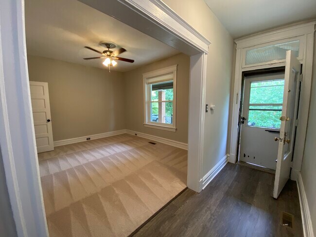 Building Photo - 6024 McPherson Ave