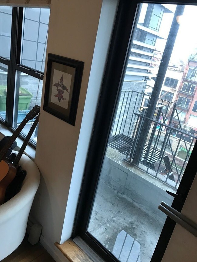 Foto del edificio - 122 Allen St